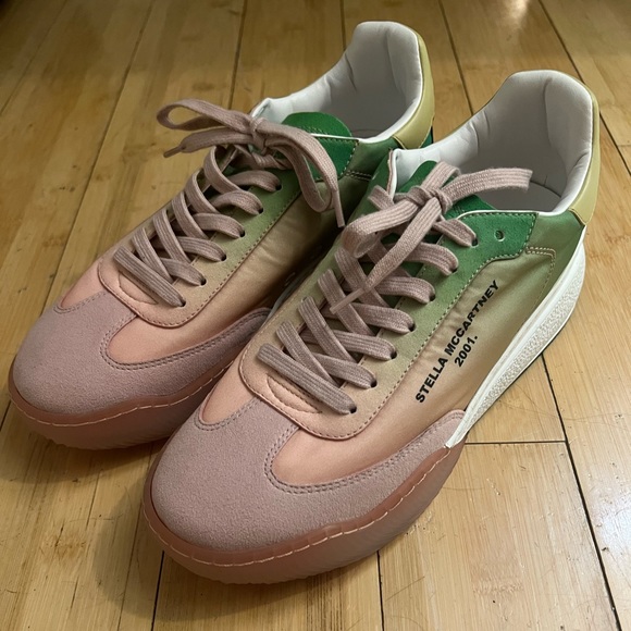 Stella McCartney rainbow sneakers! - Picture 2 of 4